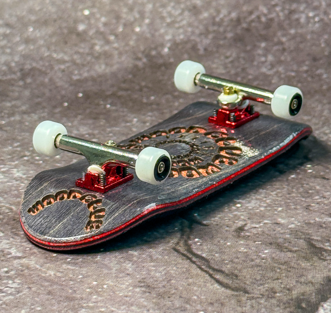 WoodClub ATELIER Fingerboard 33.7mm - "Lunar Black"